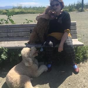 Meet your Posher, Terenia